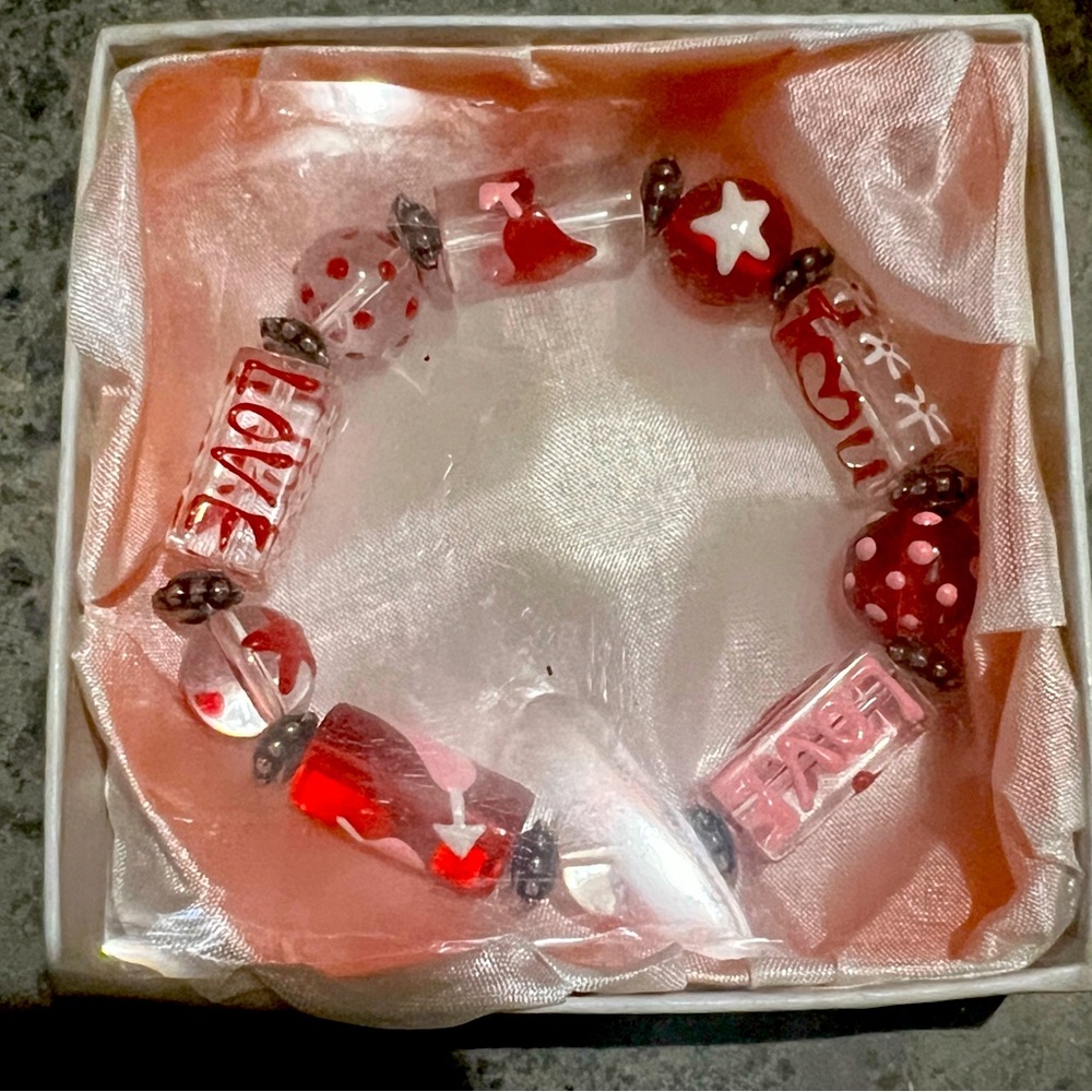 New inbox beaded love bracelet